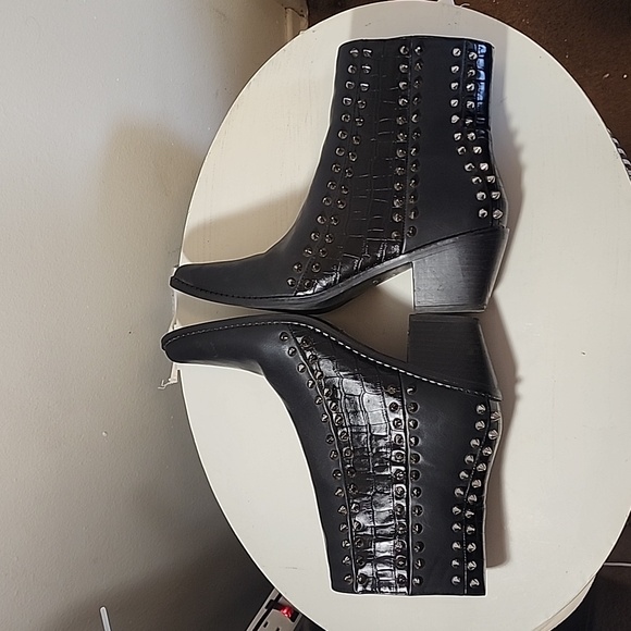 La Bottine Souriante spiked pointed toe ankle black boots size 38 - Picture 5 of 11